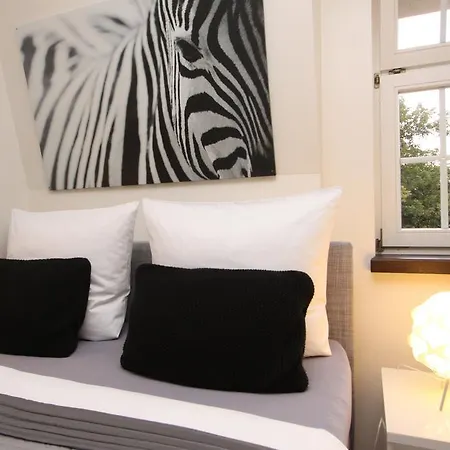 Am Voelkerschlachtdenkmal * Leipzig