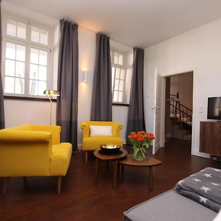 Am Voelkerschlachtdenkmal Leipzig