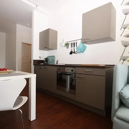 Am Voelkerschlachtdenkmal * Leipzig