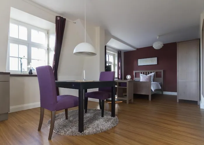 Am Voelkerschlachtdenkmal Leipzig